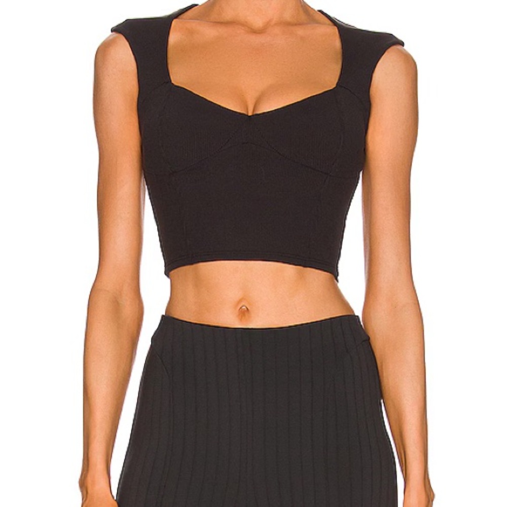 ALO YOGA RIBBED SWEETHEART SHORT SLEEVE SOLD OUT ONLINE!